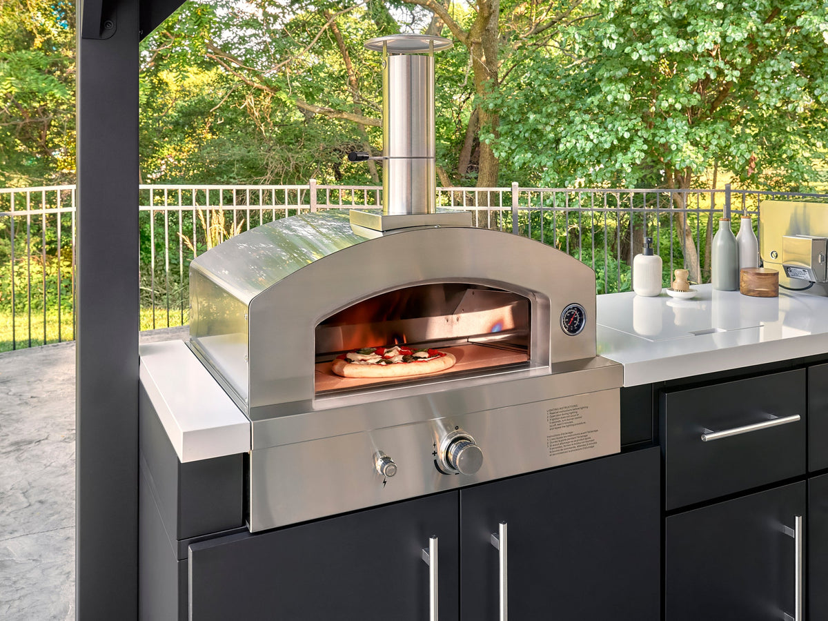 Lancaster | Galley Outdoor Kitchen with Built-In Griddle & Pizza Oven