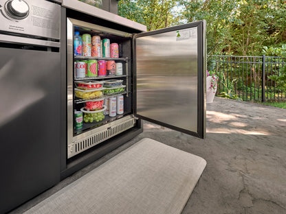 Lancaster | Galley Outdoor Kitchen with Built-In Griddle & Pizza Oven