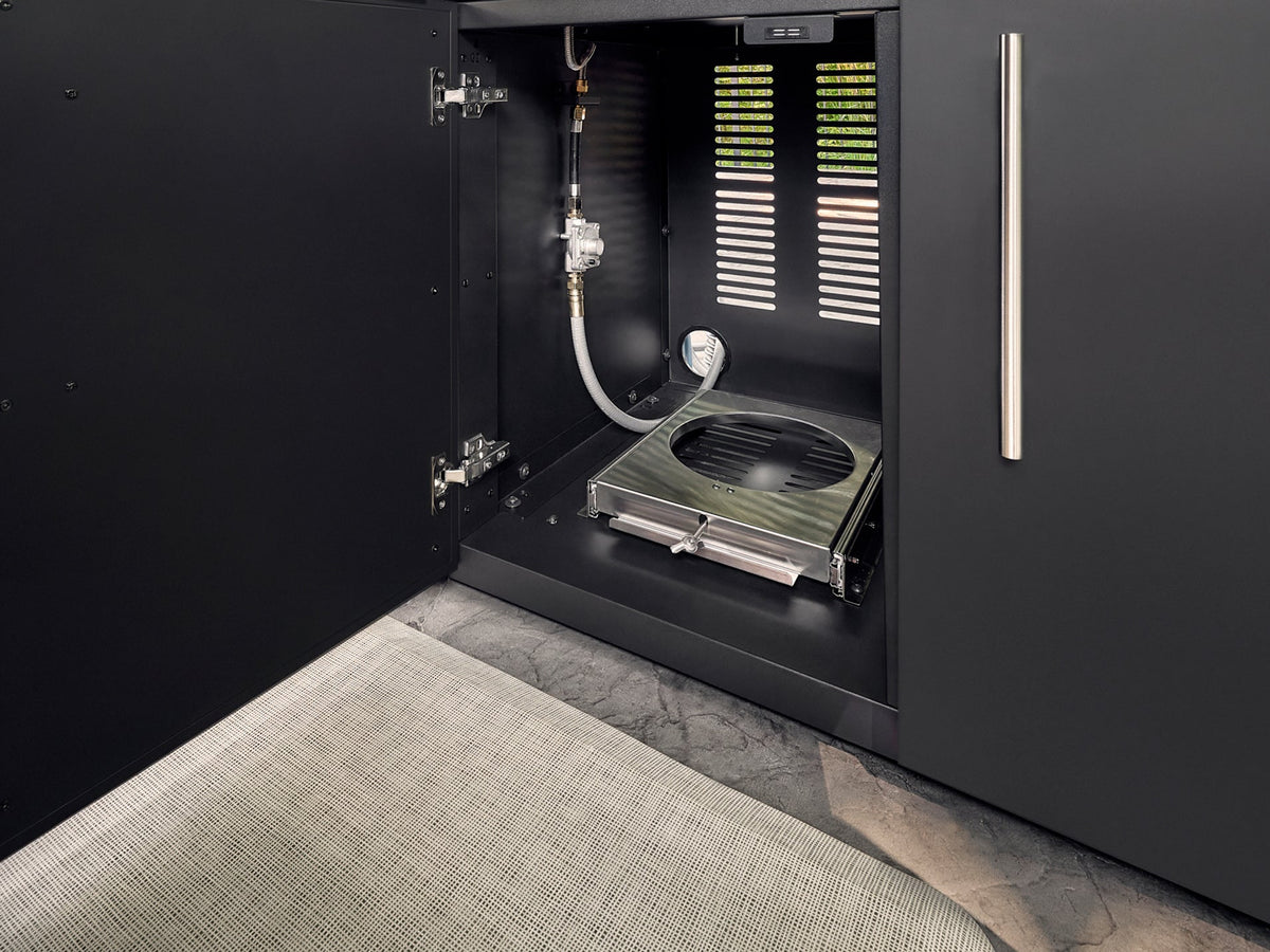 Langston | Covered Walk-In Outdoor Kitchen with Built-In Griddle & Pizza Oven