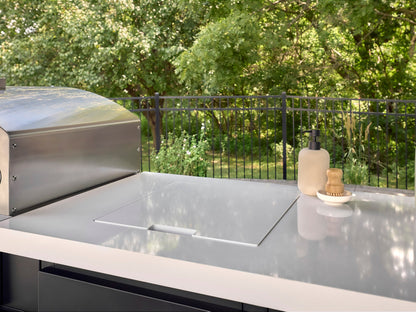 Lancaster | Galley Outdoor Kitchen with Built-In Grill & Pizza Oven