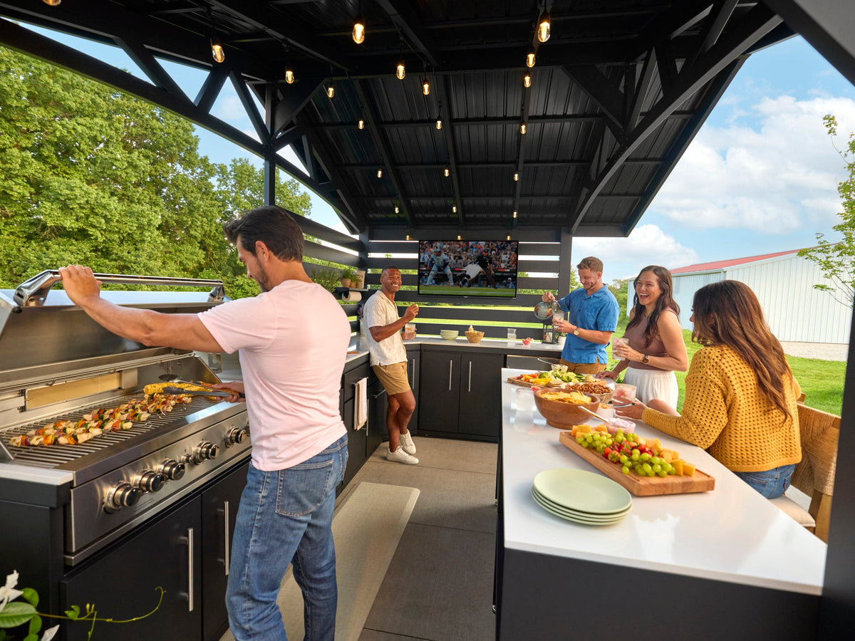 Langston | Covered Walk-In Outdoor Kitchen with Built-In Grill & Pizza Oven